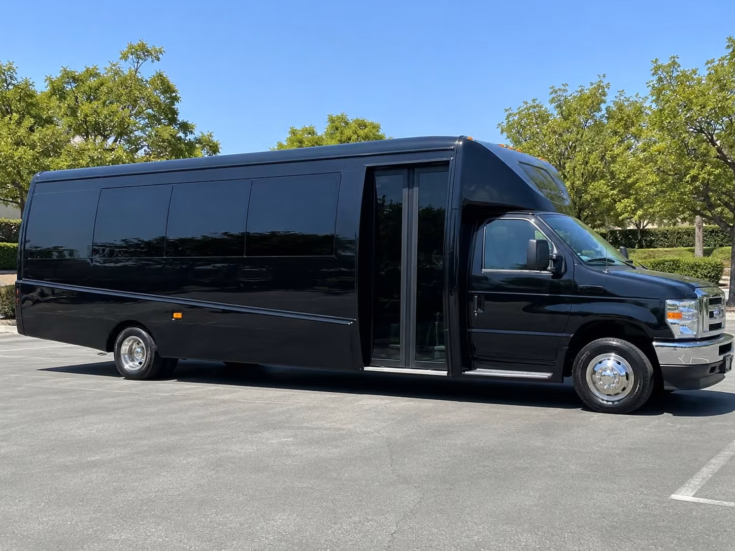 20 passenger minibus