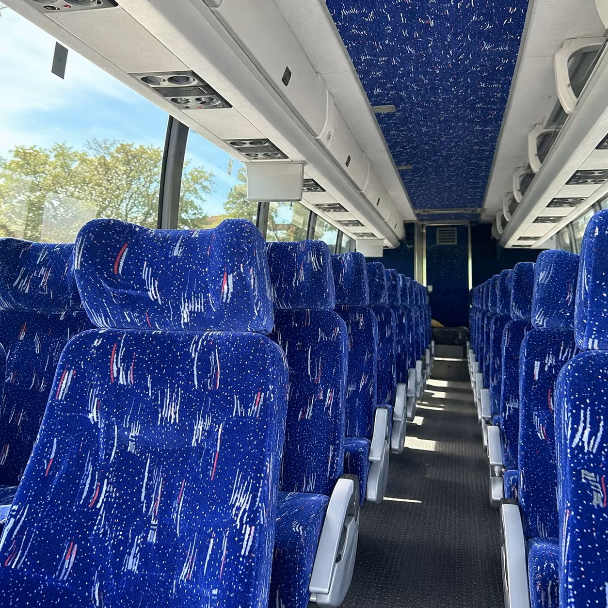 charter buses for large las cruces prom groups traveling together